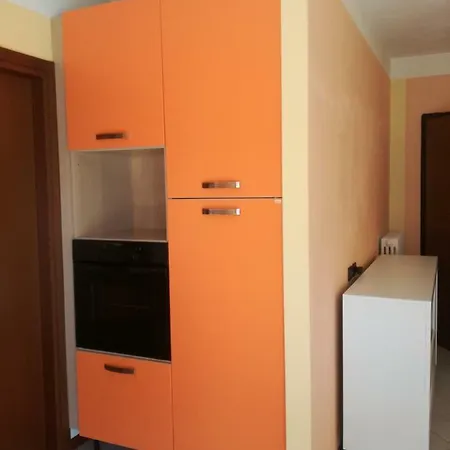 - Via Daste E Spalenga 5 * ベルガモ